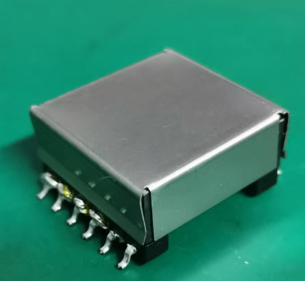 EFD25 compact SMD transformer top structure for communication systems
