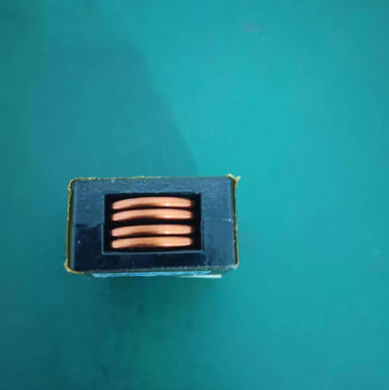 EQ27 differential mode inductor top view compact design