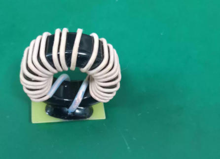 MC0079071A7 Micrometals differential mode choke 35uH power filtering inductor