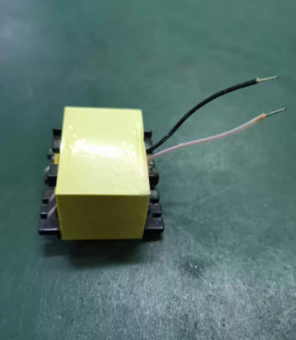PQ3220 transformer angle view for switching power supply applications